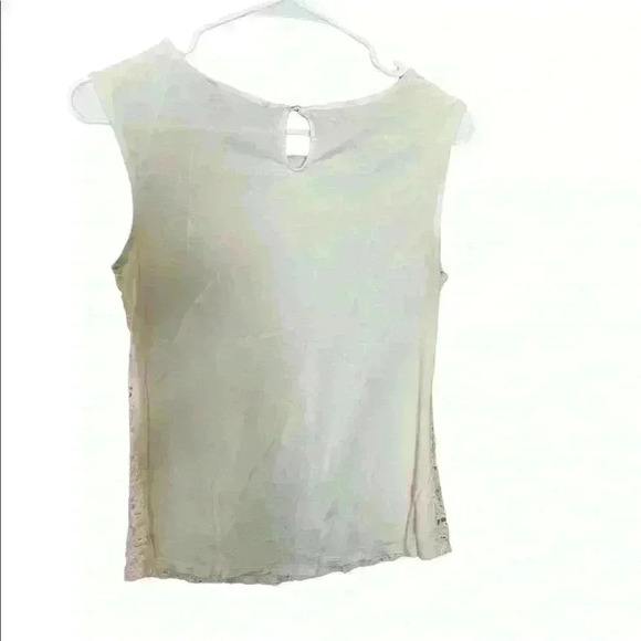 Banana Republic Lace Top - Picture 2 of 3